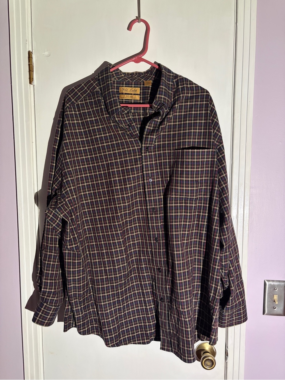 Men's Plaid Button-Down Shirt in Black and Brown - Classic Casual
